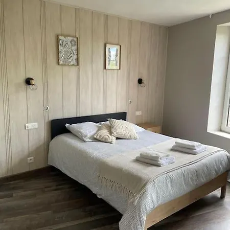 Maison Aux Volets Bleus Сasa de vacaciones *