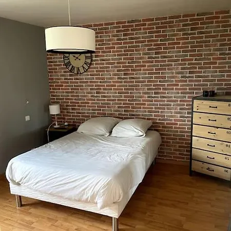 Maison Aux Volets Bleus プゾージュ