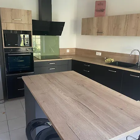 Сasa de vacaciones Maison Aux Volets Bleus Pouzauges