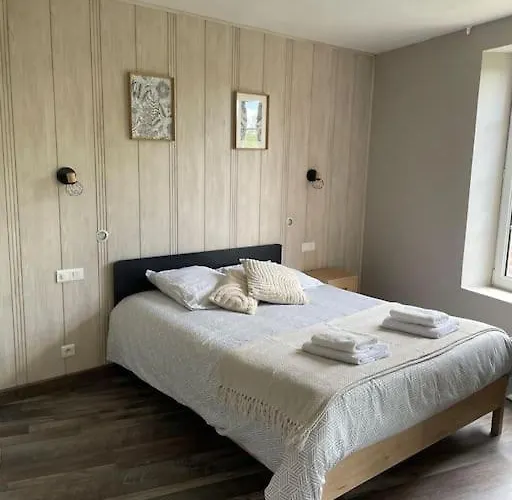 Maison Aux Volets Bleus בית נופש *